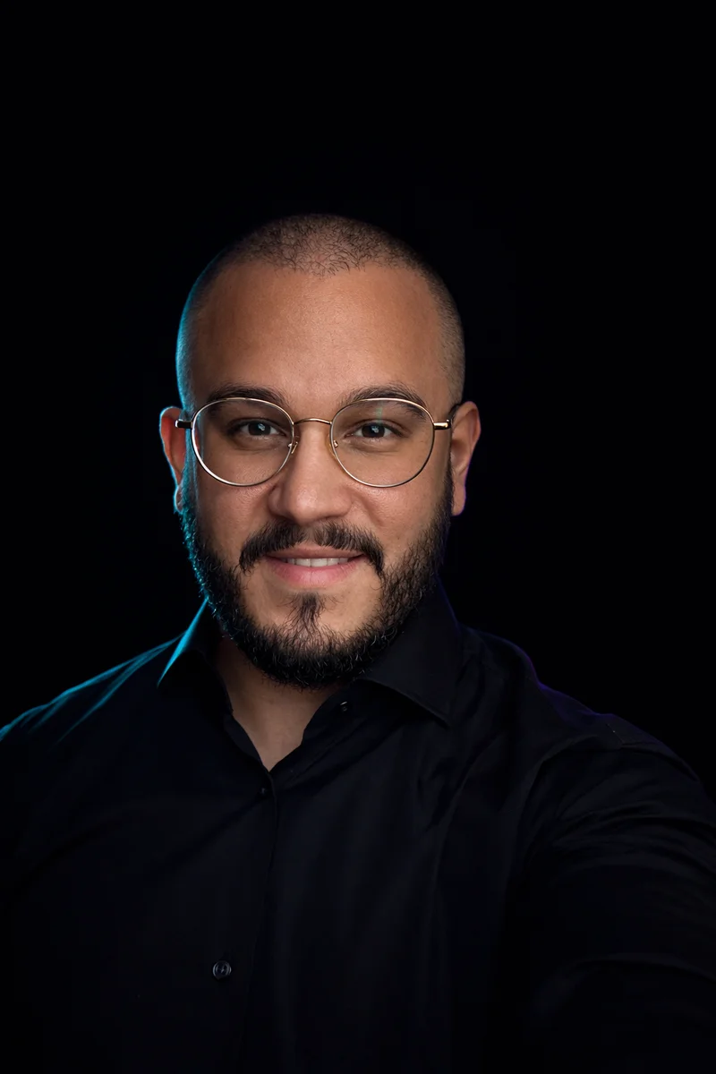 Anas, Gründer von Zed Webdesign